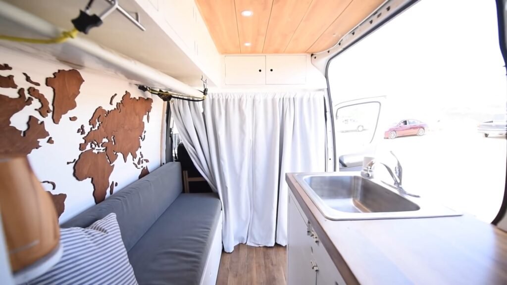 Surfer Camper Van