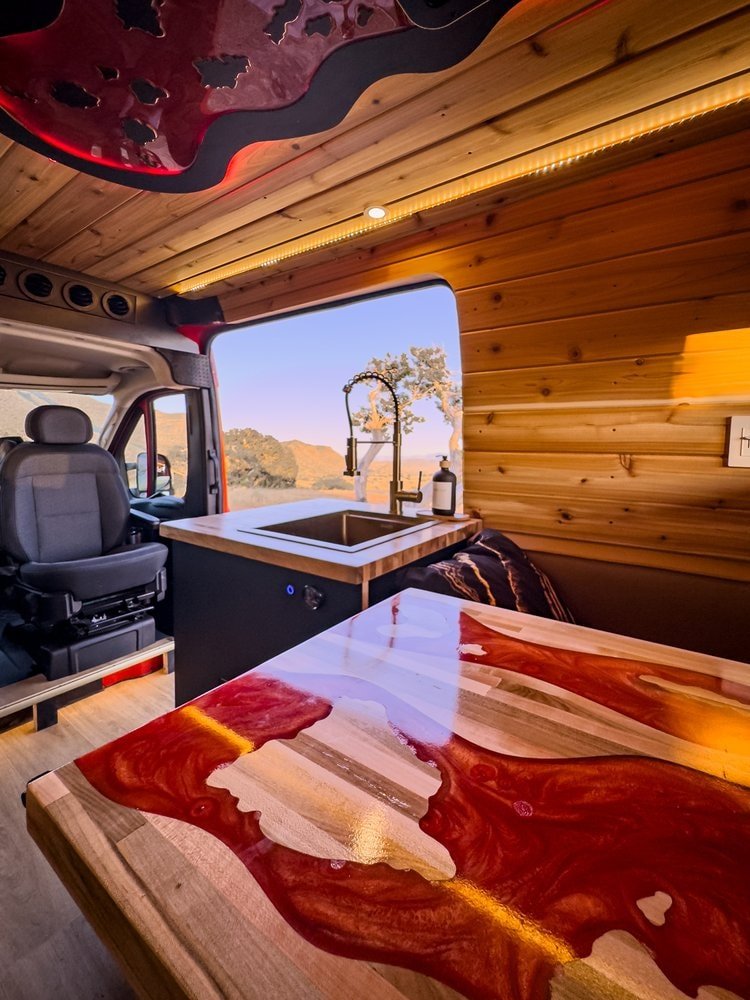 Del Rey Camper Van