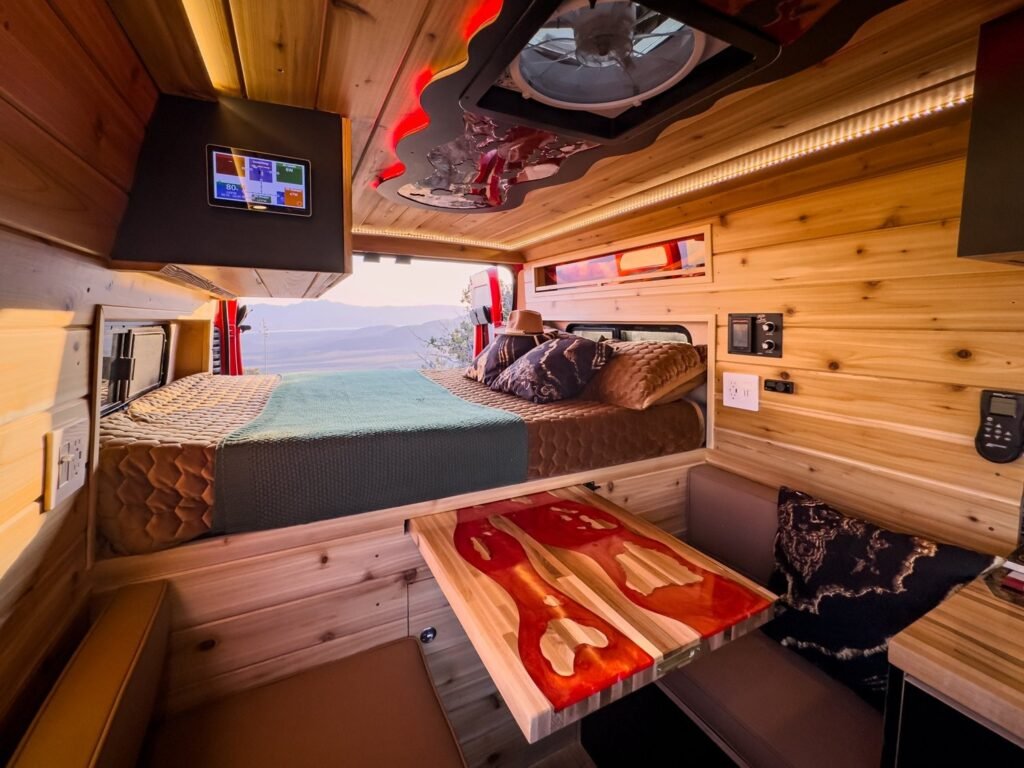 Del Rey Camper Van